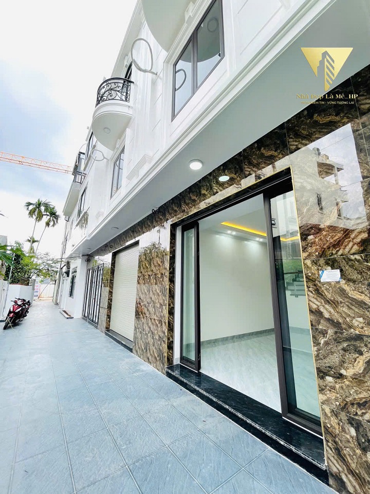 BÁN NHÀ ĐƯỜNG HỒ SEN, LÊ CHÂN, HẢI PHÒNG